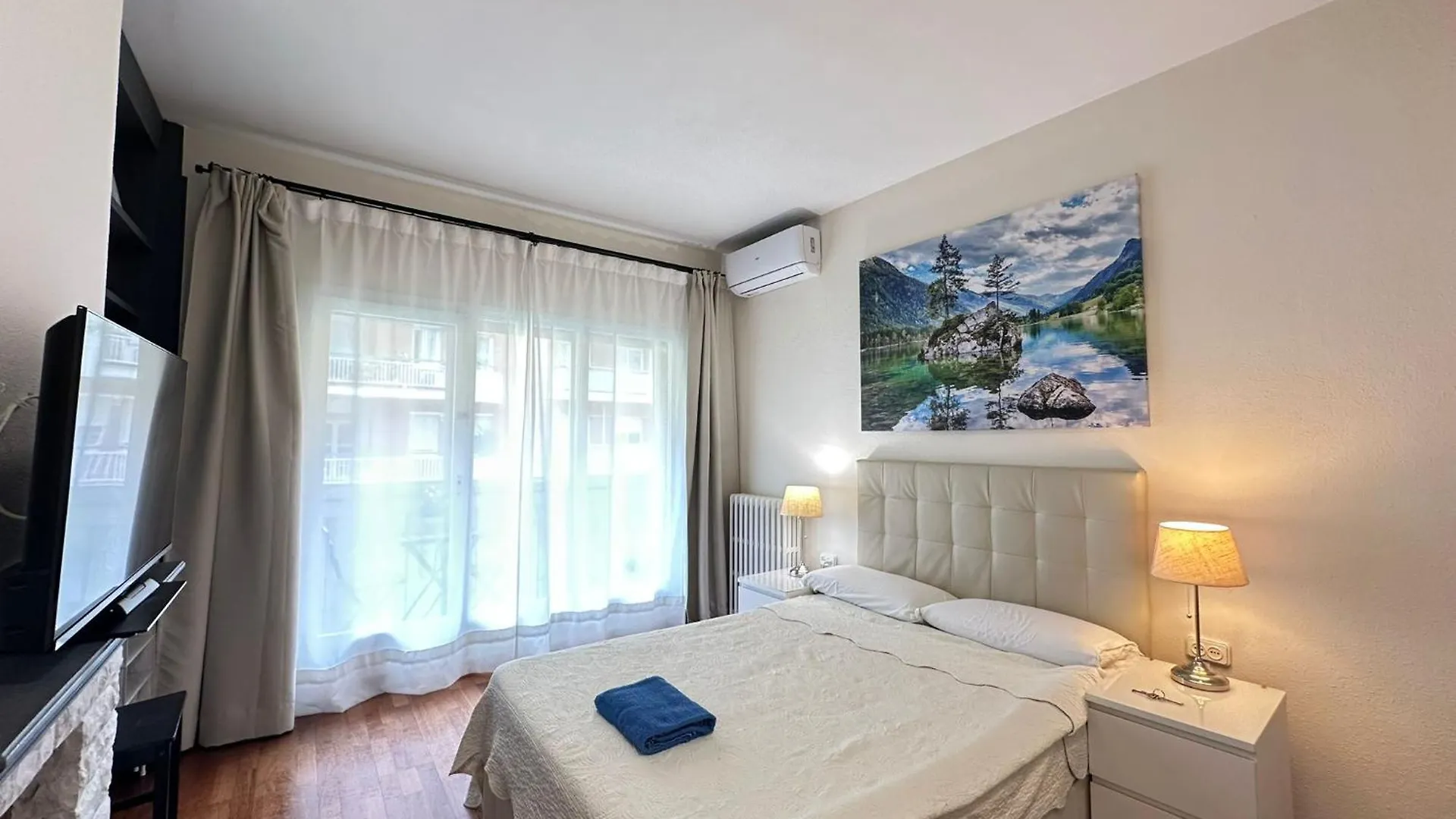 Rooms Vilaproma Barcelona Bed and breakfast